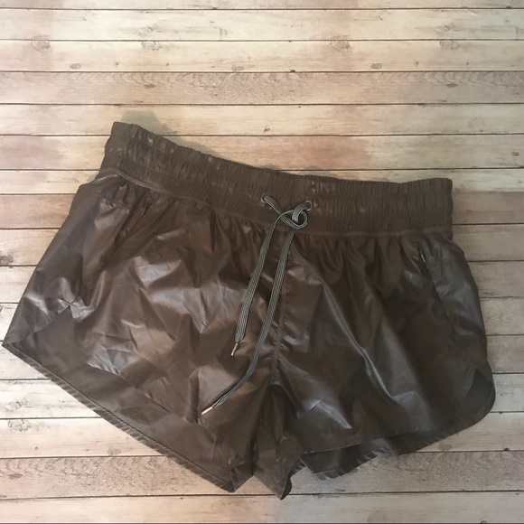 NWOT Zella Versa Woven Shorts - Picture 5 of 7